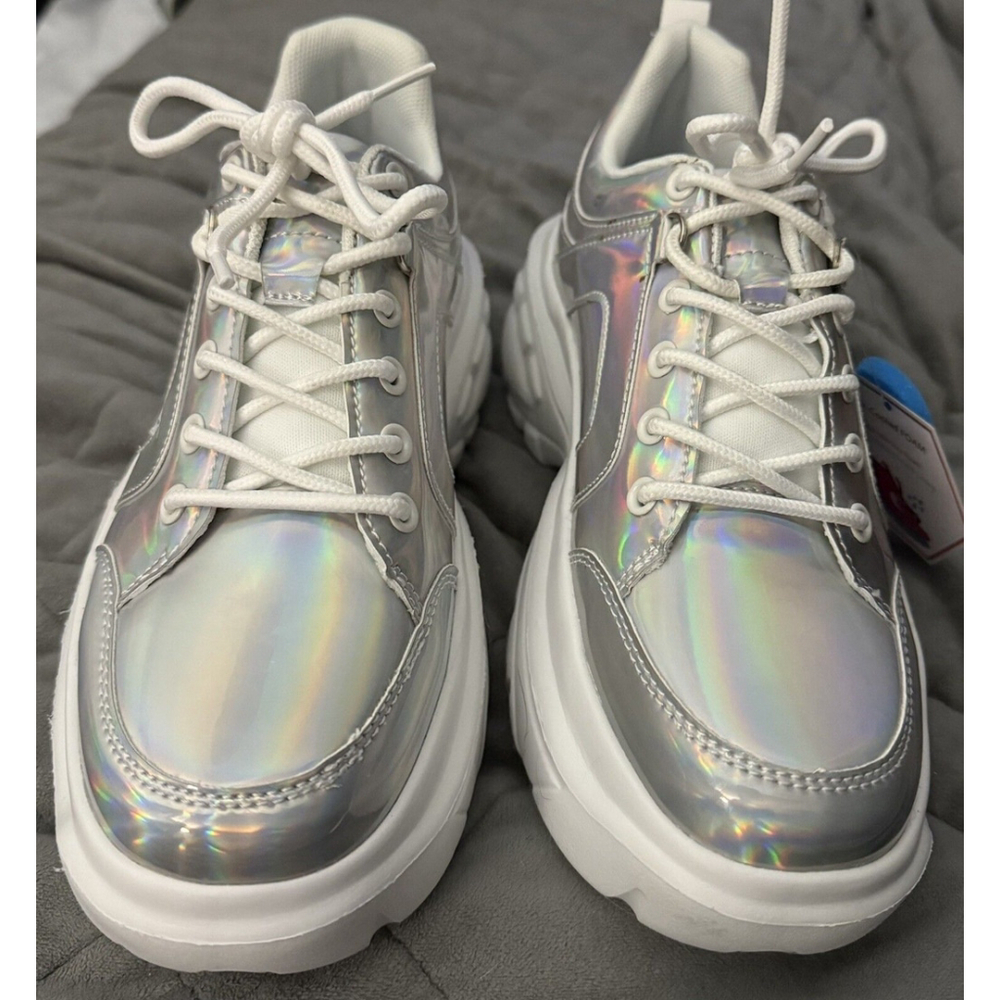 NWT Free Walk Women’s 7M Chunky Iridescent Platform Sneaker Holographic Silver
